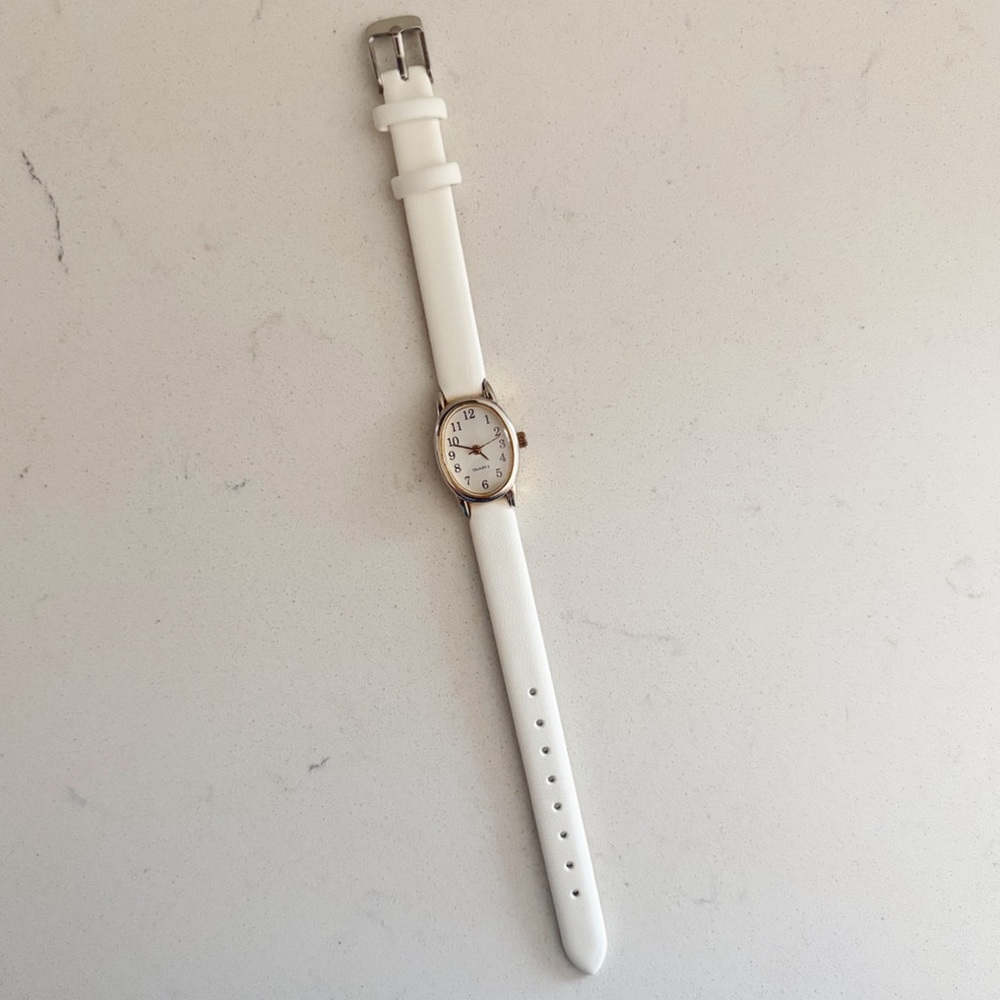 VTG 1990’s Leather Watch - Picture 2 of 9